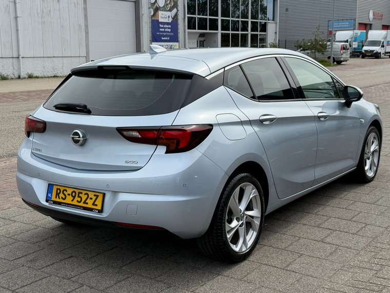 Vehicle Image 17