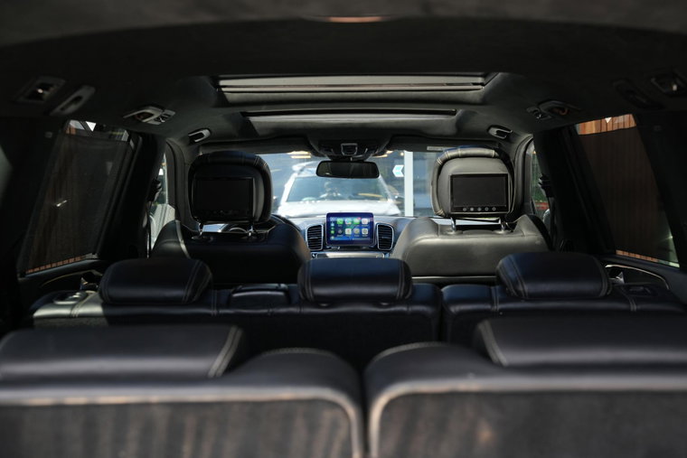 Vehicle Image 15