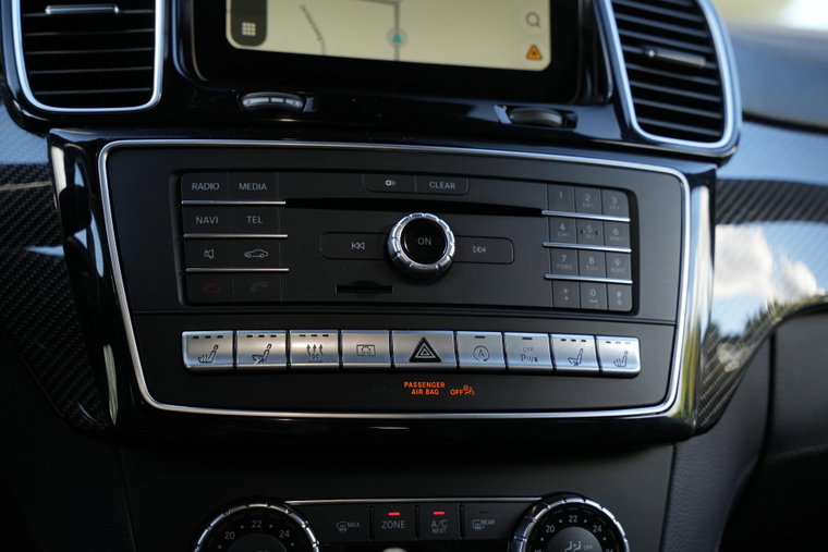 Vehicle Image 36
