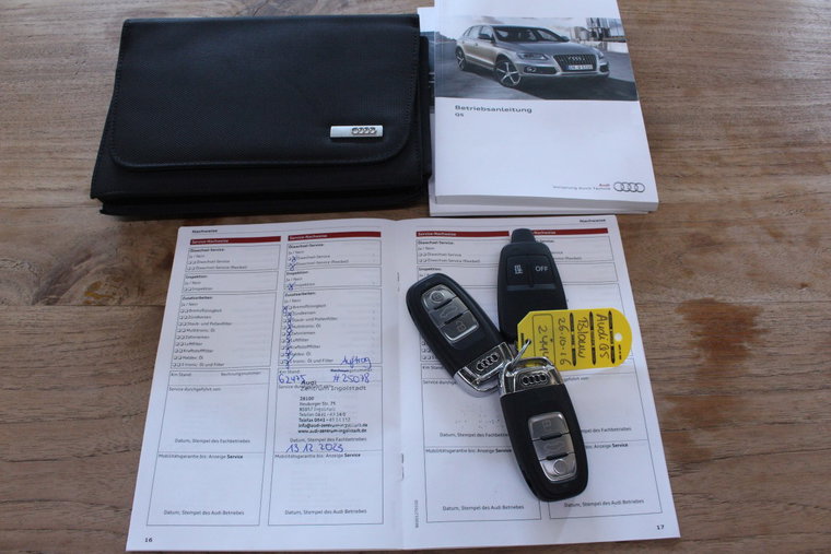 Vehicle Image 23