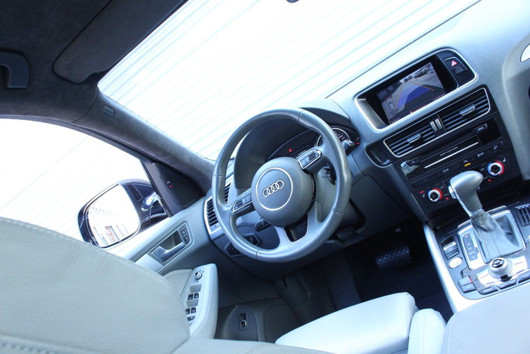 Vehicle Image 30