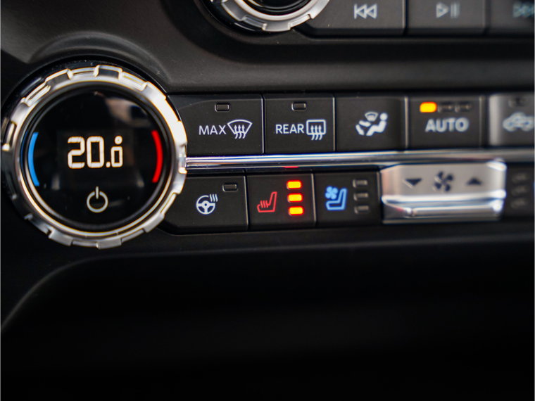 Vehicle Image 35