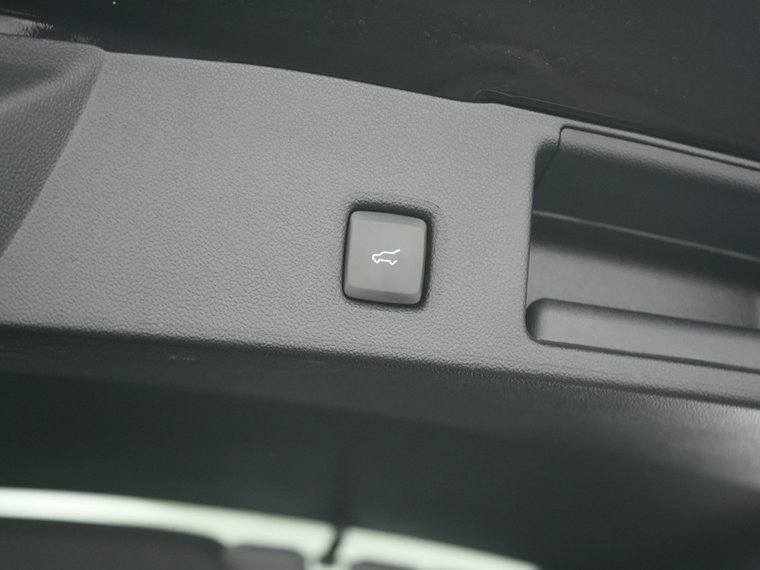 Vehicle Image 40