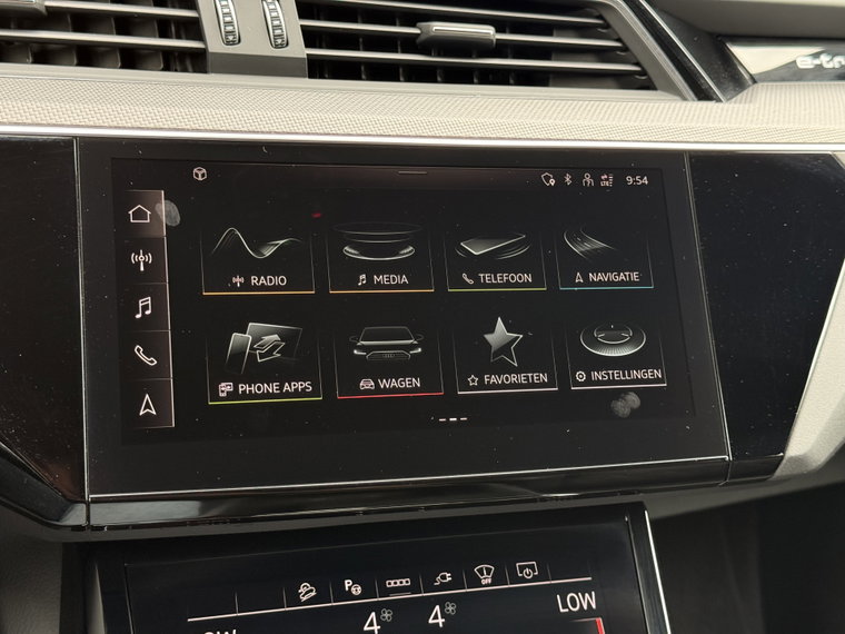 Vehicle Image 37