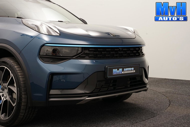 Vehicle Image 32