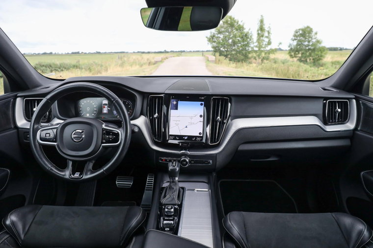 Vehicle Image 24