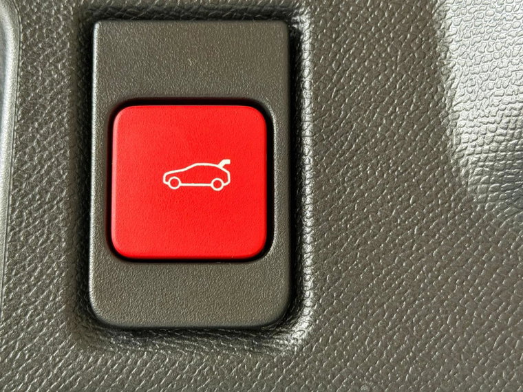 Vehicle Image 34