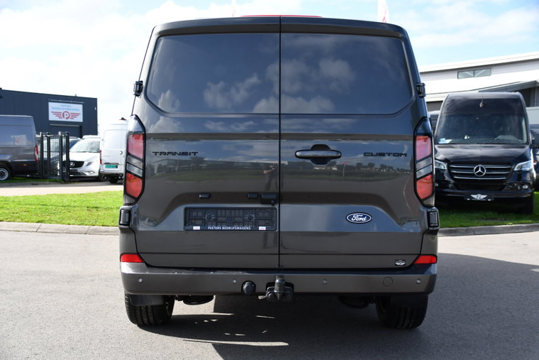 Vehicle Image 35