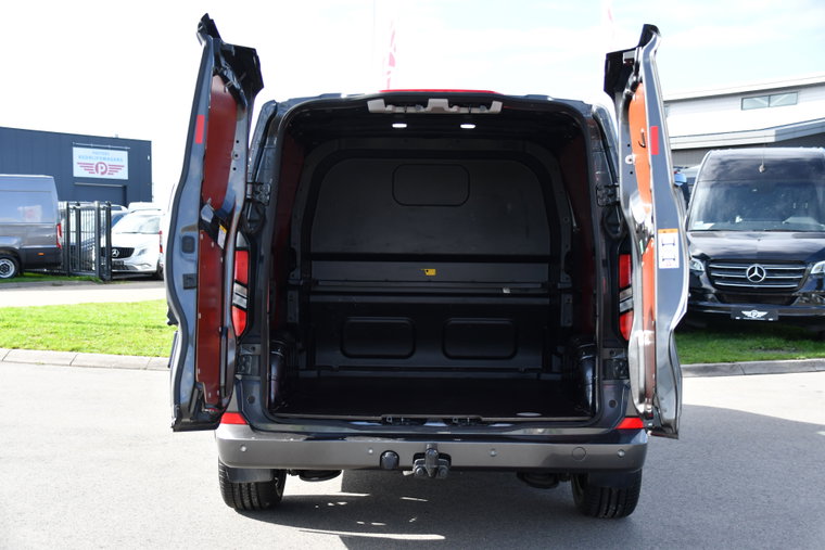 Vehicle Image 36