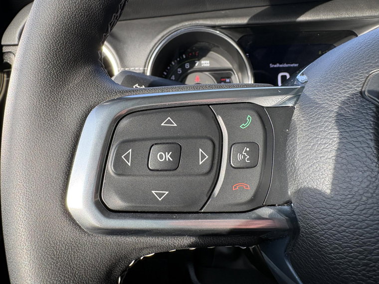 Vehicle Image 26