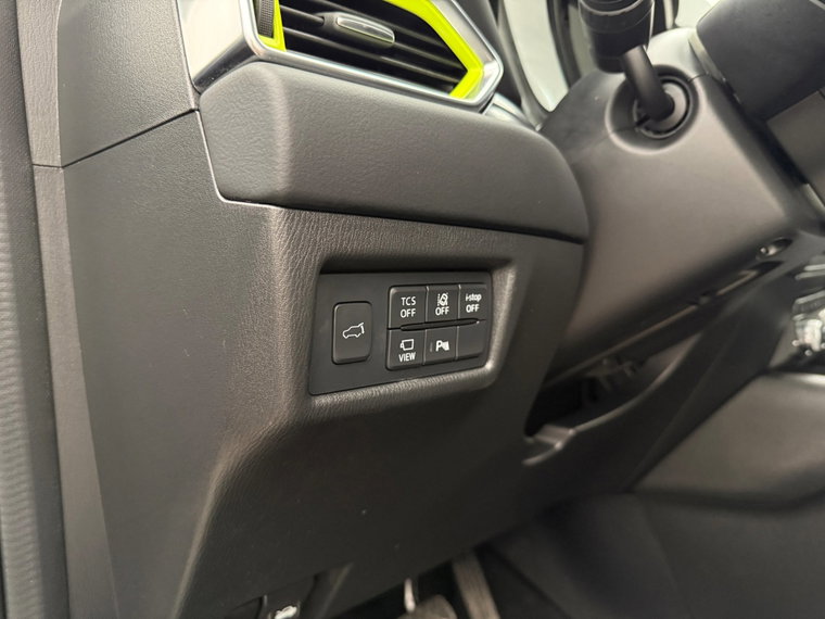 Vehicle Image 17