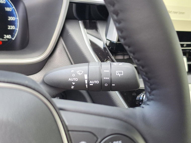 Vehicle Image 26