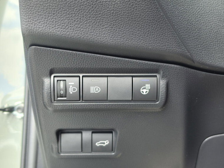 Vehicle Image 35