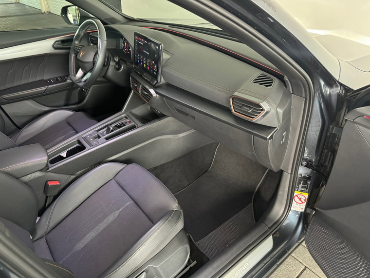 Vehicle Image 37
