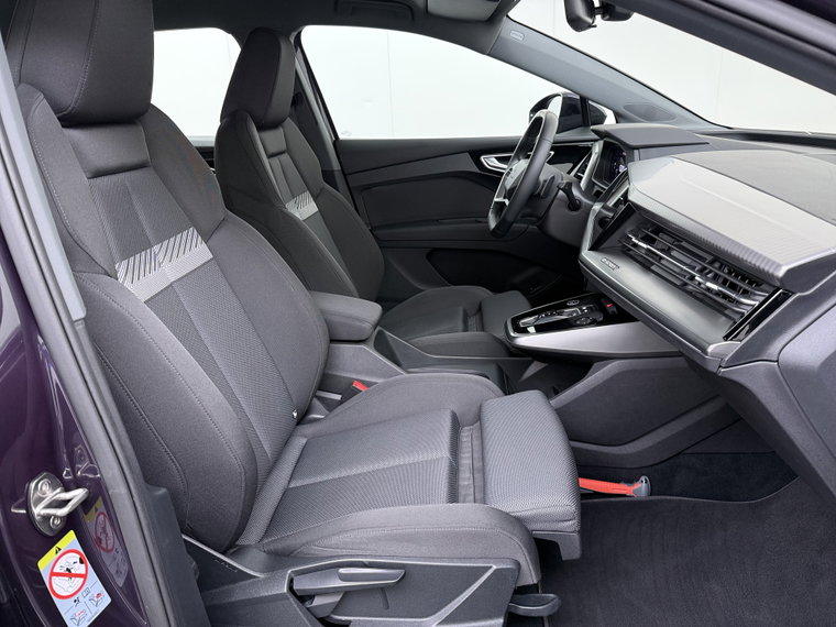 Vehicle Image 37
