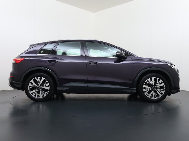 Vehicle Image 40