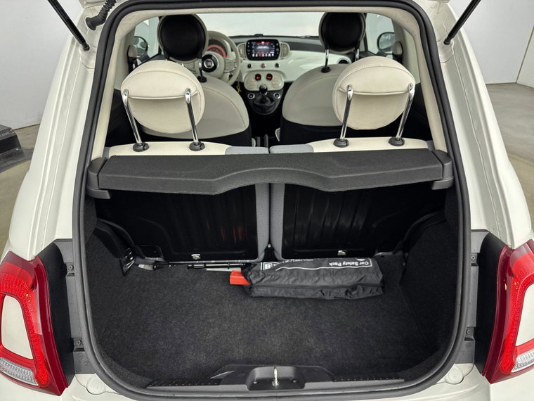 Vehicle Image 16