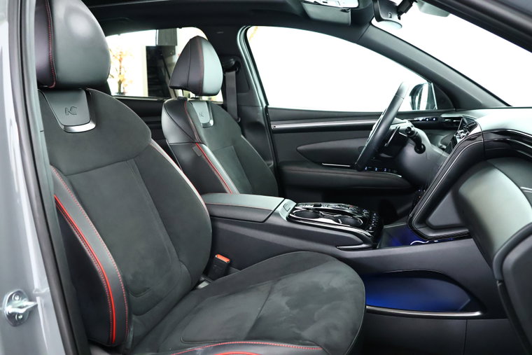 Vehicle Image 13