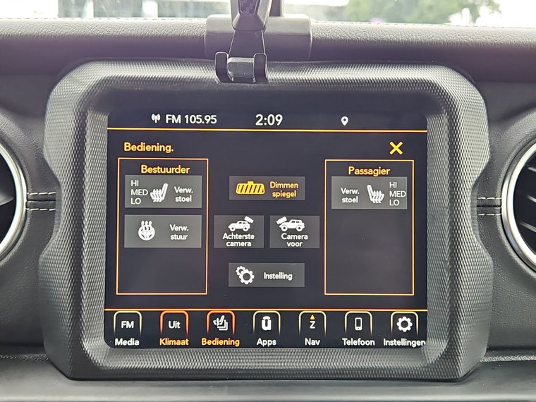 Vehicle Image 27