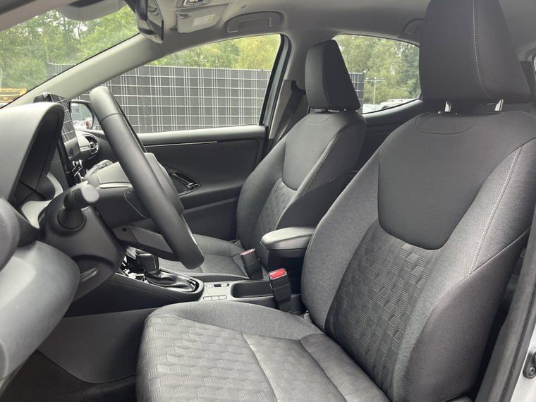 Vehicle Image 15