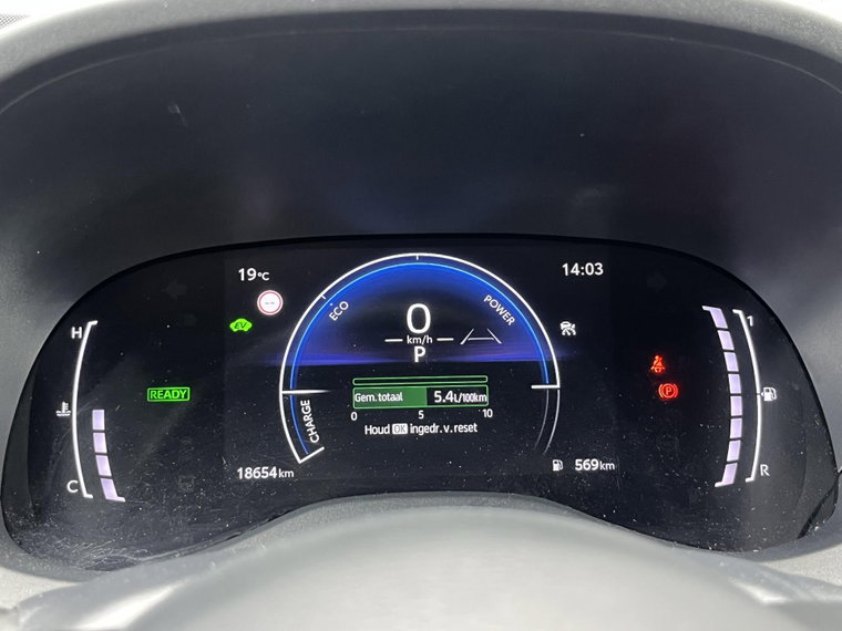 Vehicle Image 25
