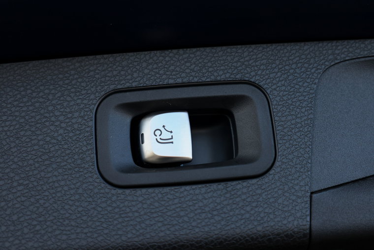 Vehicle Image 60
