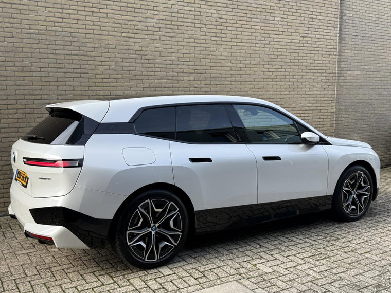Vehicle Image 40