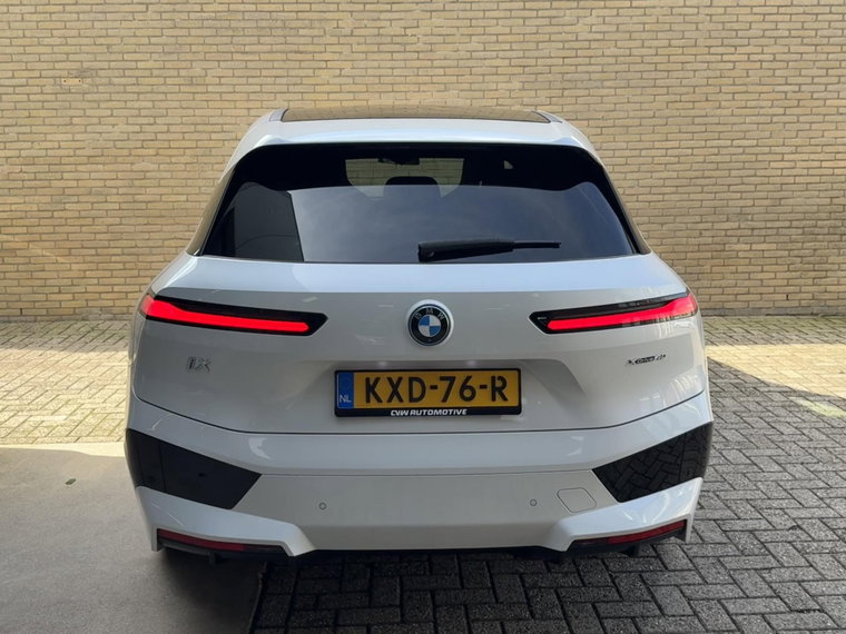 Vehicle Image 46