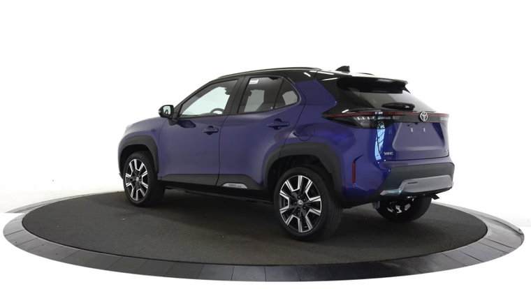 Vehicle Image 3