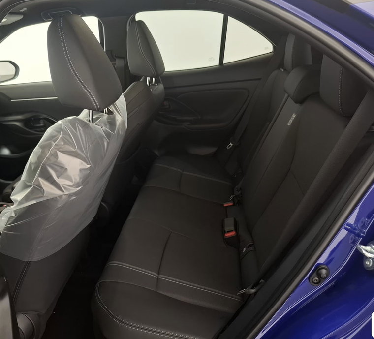 Vehicle Image 17