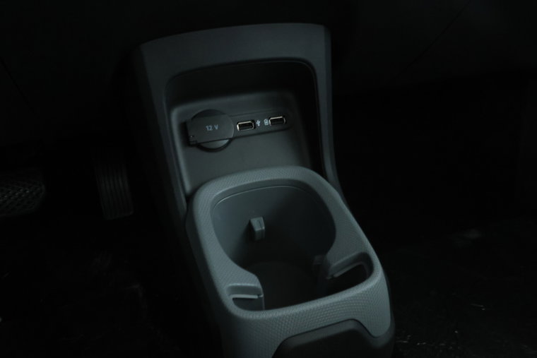 Vehicle Image 29