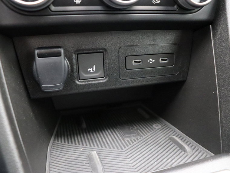 Vehicle Image 28