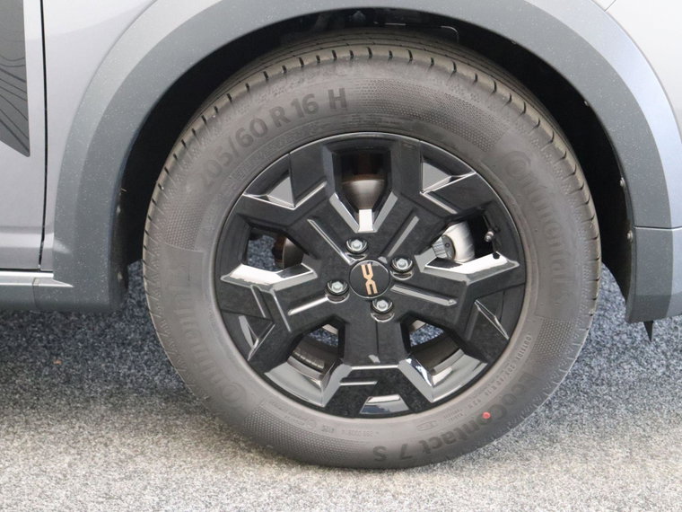 Vehicle Image 38