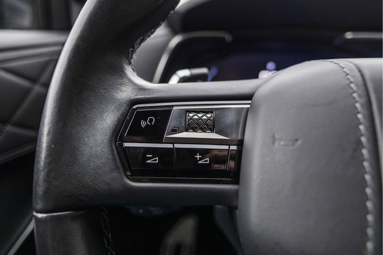 Vehicle Image 37