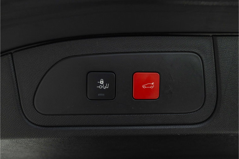Vehicle Image 42