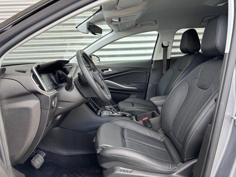Vehicle Image 18
