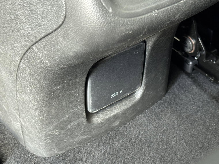 Vehicle Image 27