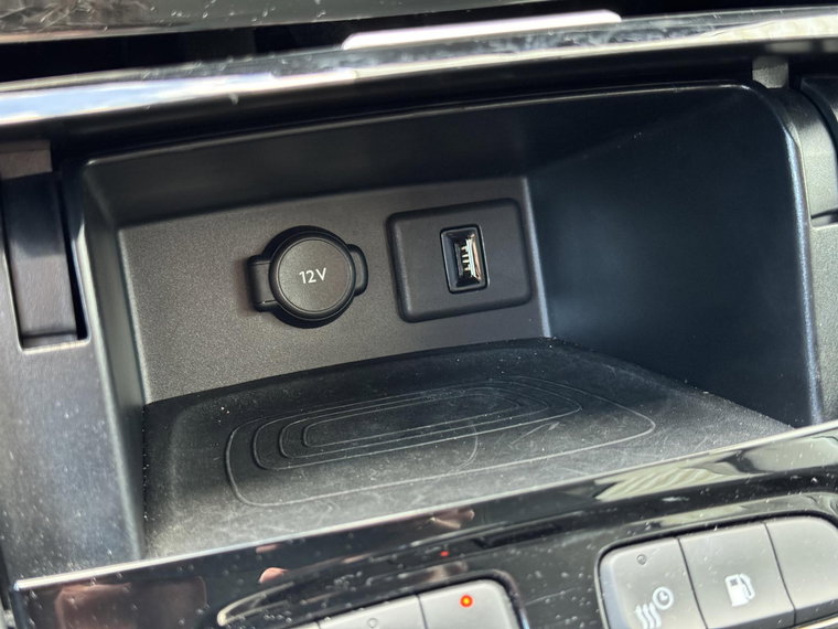 Vehicle Image 60
