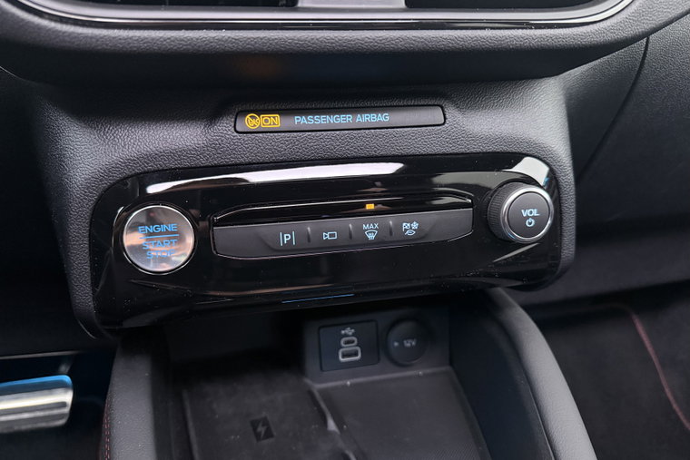 Vehicle Image 37