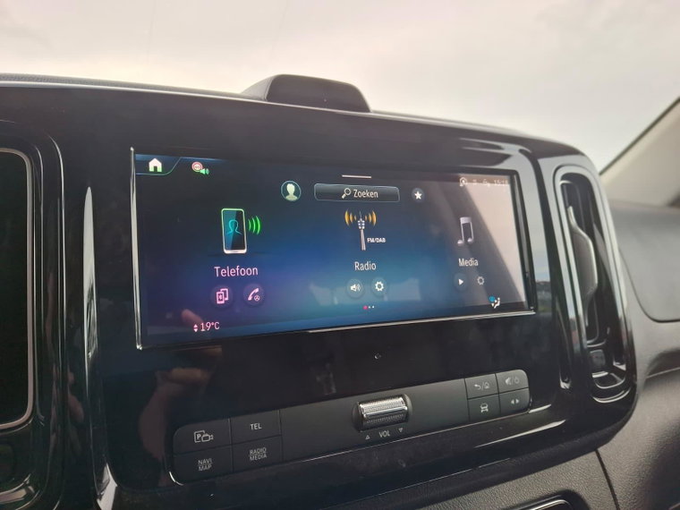 Vehicle Image 22