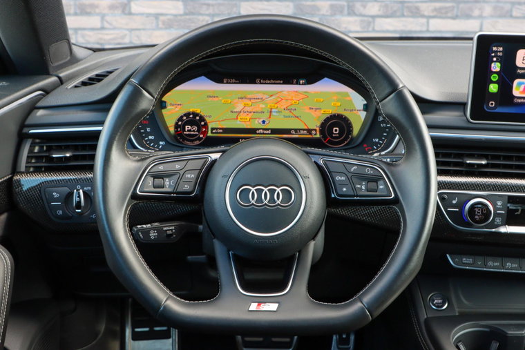 Vehicle Image 30