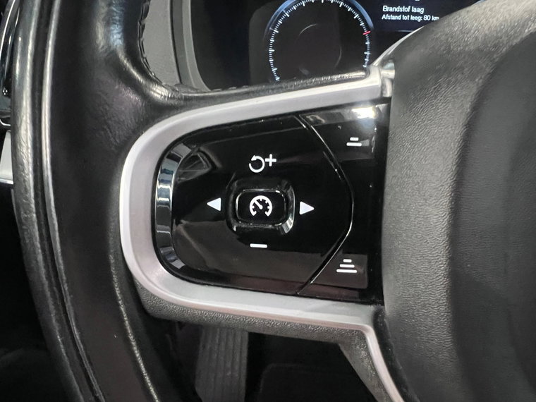 Vehicle Image 48