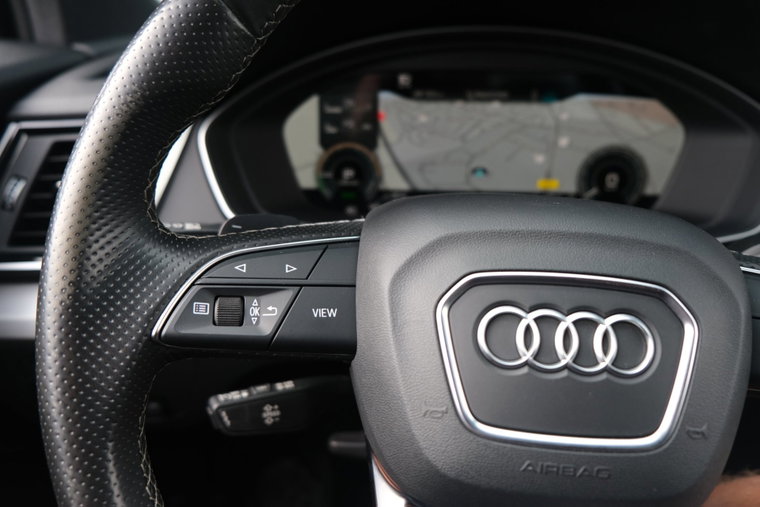 Vehicle Image 15