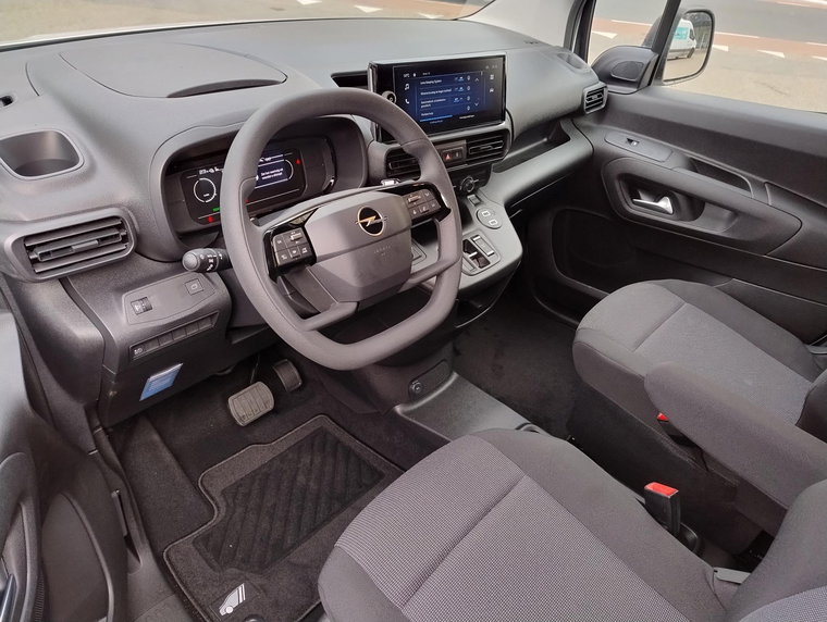 Vehicle Image 19