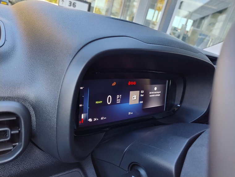 Vehicle Image 28