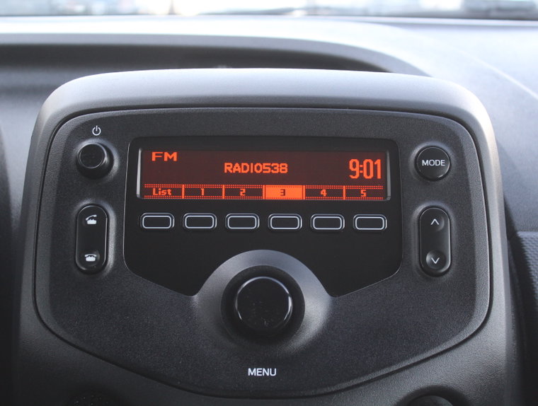 Vehicle Image 12