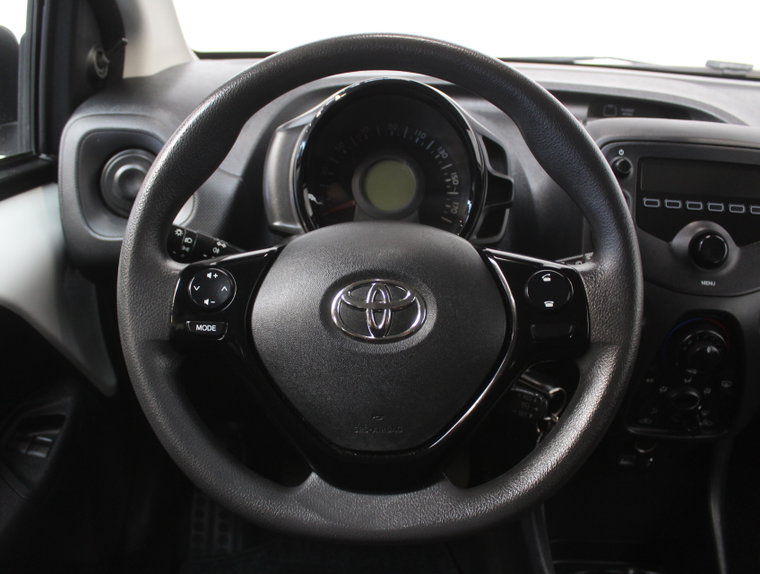Vehicle Image 18