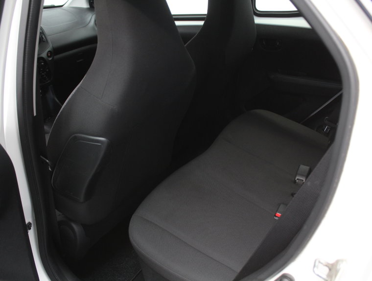 Vehicle Image 36