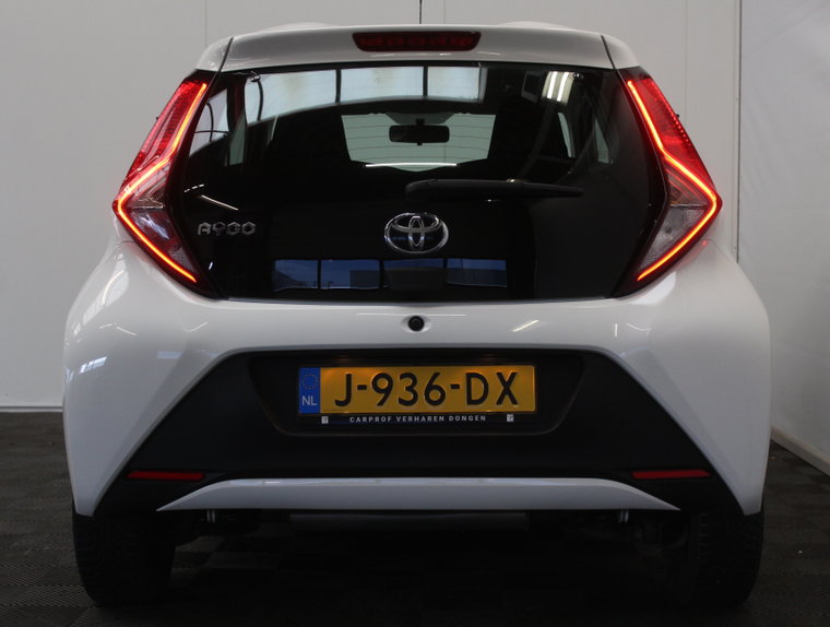 Vehicle Image 38