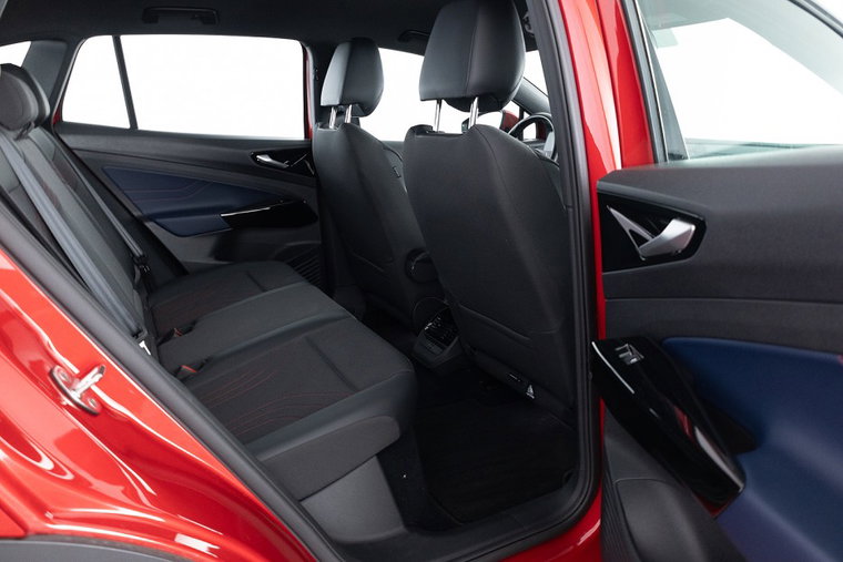 Vehicle Image 8